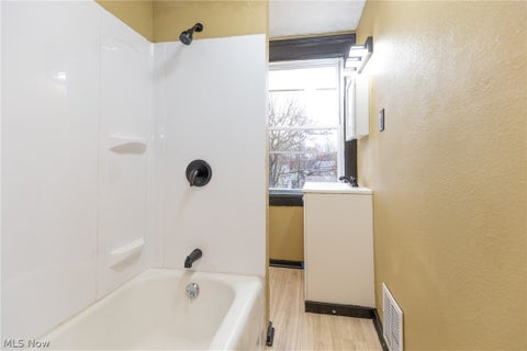 Tiny photo for 258 Oberlin Court, Akron, OH 44311 (MLS # 5239485)