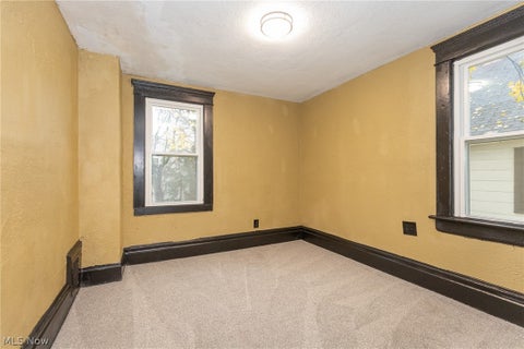Tiny photo for 258 Oberlin Court, Akron, OH 44311 (MLS # 5239485)