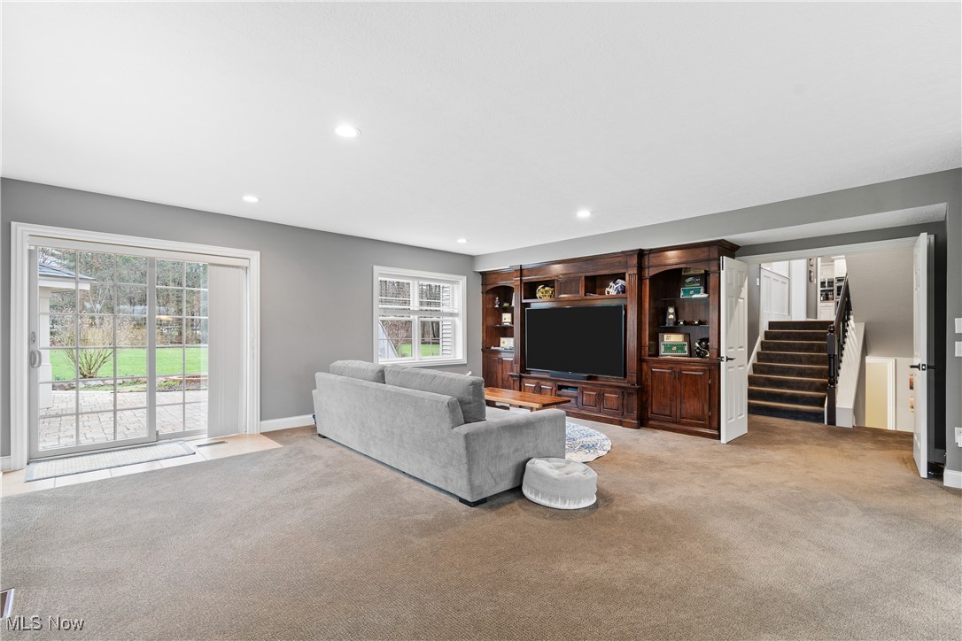 1014 Kings Ridge Boulevard, Wadsworth, Ohio image 33