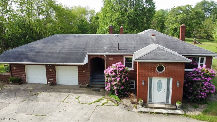 2.8 Acres with One-Owner Brick Three-Bedroom Home, Butler Twp., Columbiana Co., WBLS, Nice Hilltop Country Setting, Two-Car Garage, No Zoning. Live Onsite with Online Bidding Available. This good home sells on location. ONLINE AND LIVE ON-SITE BIDDING WILL BEGIN FRIDAY, JUNE 20, 2025, 5:00 PM. Real Estate. 1,500 sq. ft., built in 1957, all brick, natural gas boiler heat plus split heat and air unit. Very nice oak updated kitchen with SS appliances. Large living room, three bedrooms with oak hardwood floors, full, updated, remodeled bath. Family room across the back with fireplace. Nice, enclosed side porch. Enclosed foyer front entrance. Good basement with large rec room, laundry, bath, and utility room. Attached two-car garage with opener. Garden shed and private backyard. The home will be open at 3:30 PM on auction day.