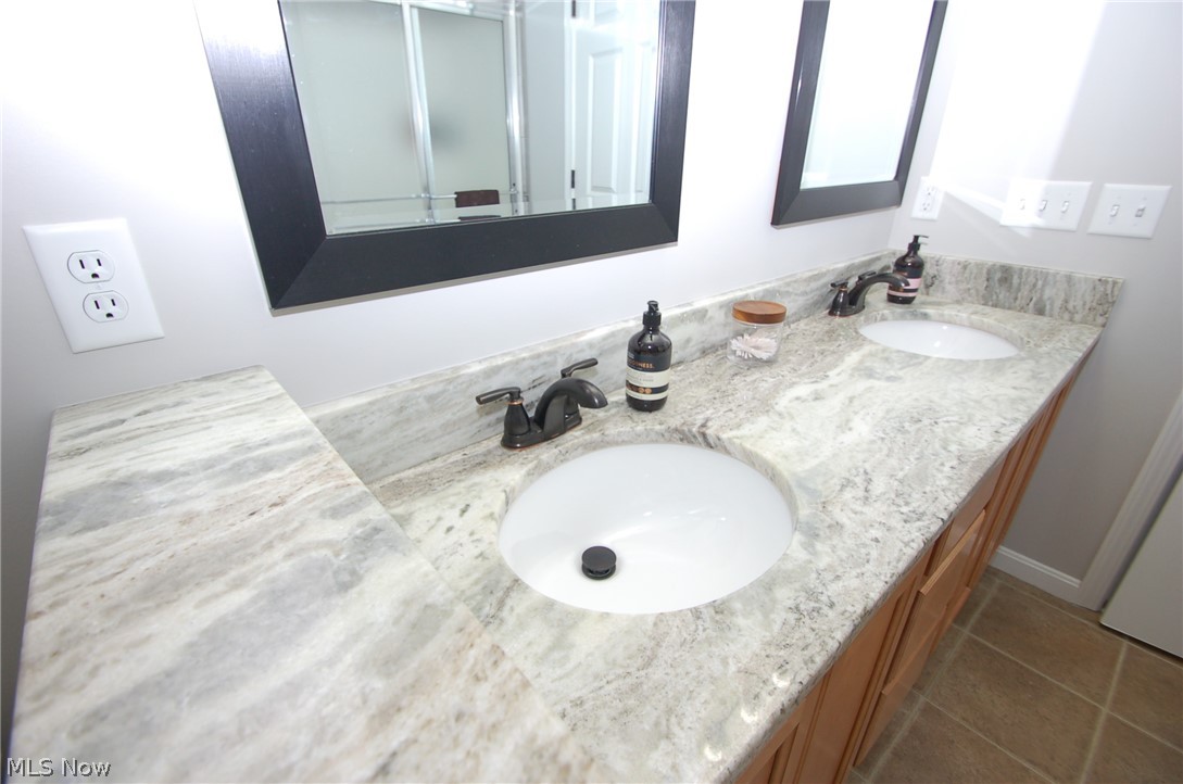 Waterside Xings South 01 Condo - Residential