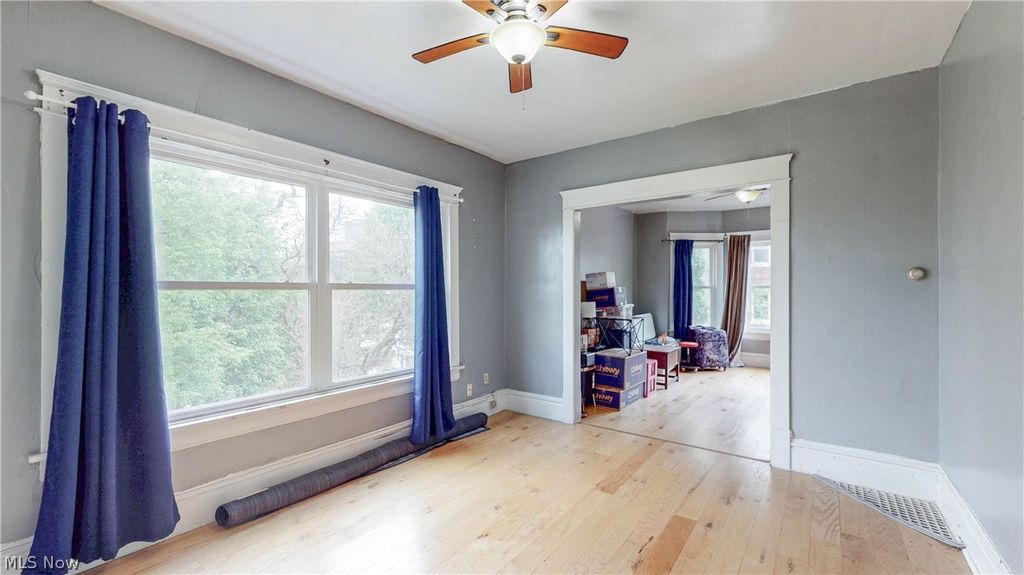 Photo of 41 S Bates Street, Akron, OH 44303 (MLS # 5205556)