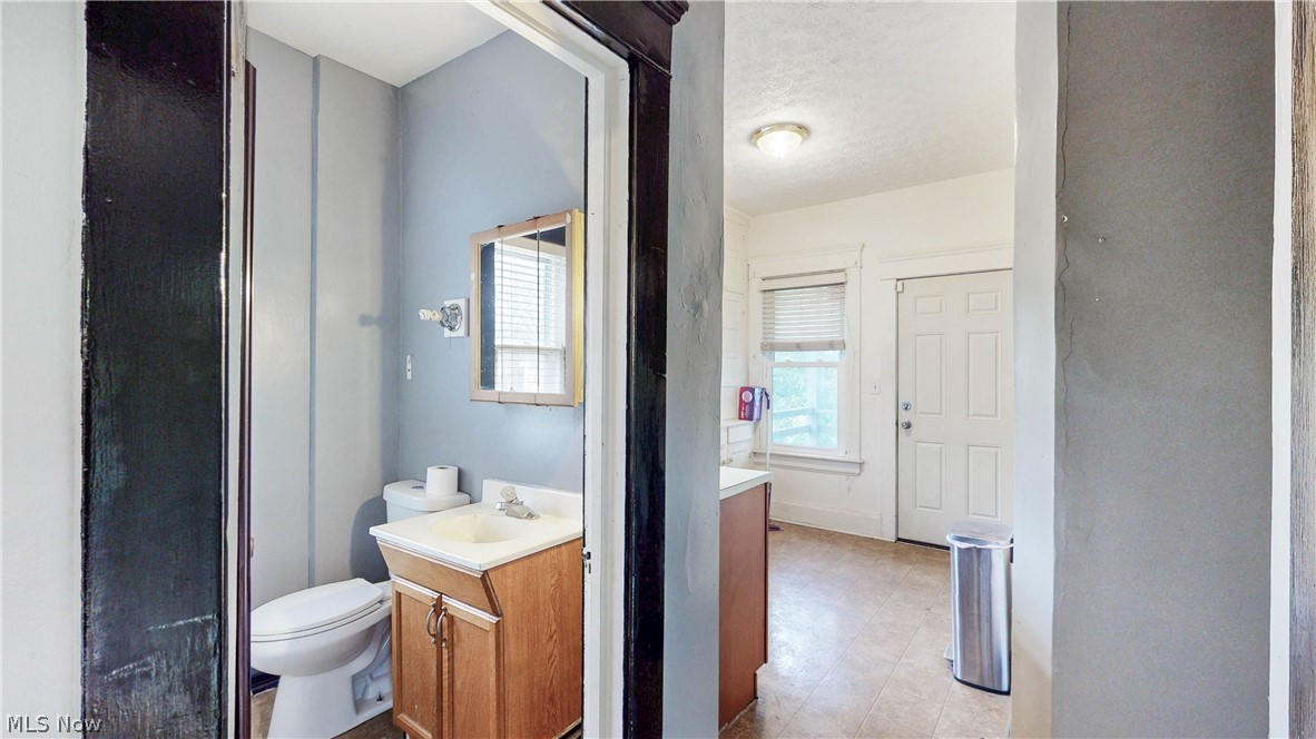 Akron - Residential Income