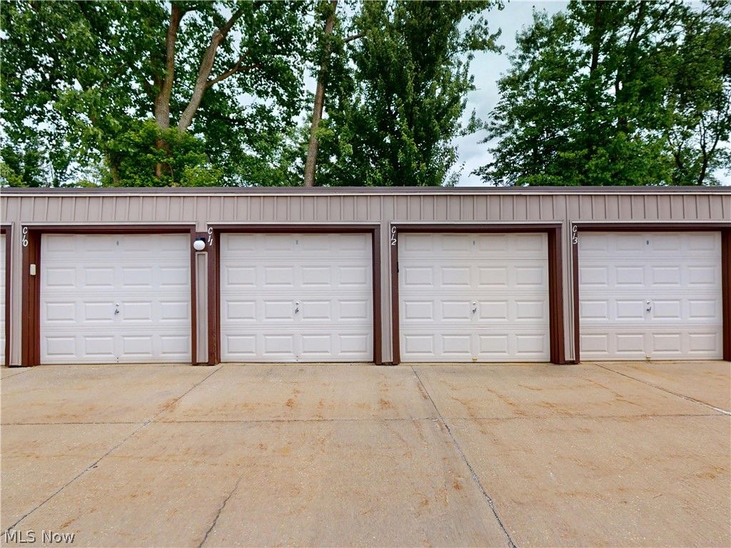 Photo of 9510 Cove Drive #C 11, North Royalton, OH 44133 (MLS # 5218591)