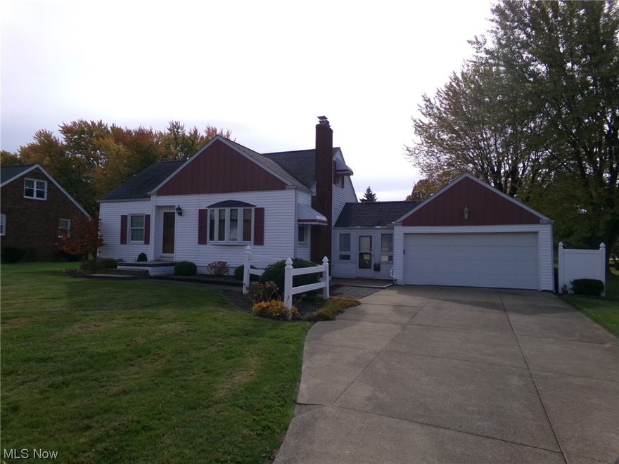 Good three bedroom Jackson Township home with one acre lot, many updates including furnace air conditioning, hot water tank, 200 AMP electric service, replacement windows, vinyl siding and a 20 x 30 two story barn with overhead door, waterproof basement and electric. A must see.