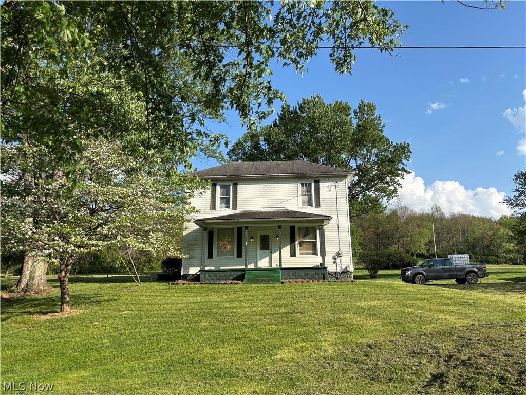 Photo of 2840 Darlington Drive, Zanesville, OH 43701 (MLS # 5206624)