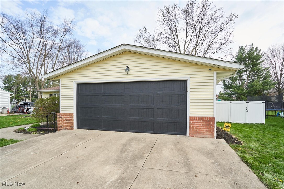 2137 Zircon Street, Canton, Ohio image 3