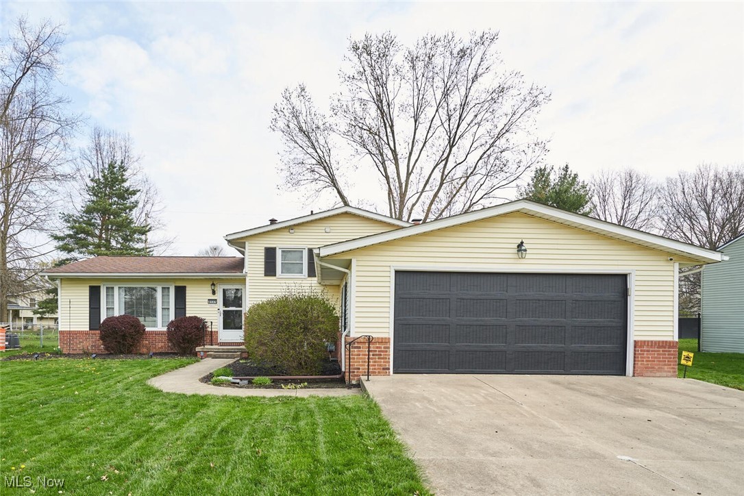 2137 Zircon Street, Canton, Ohio image 2