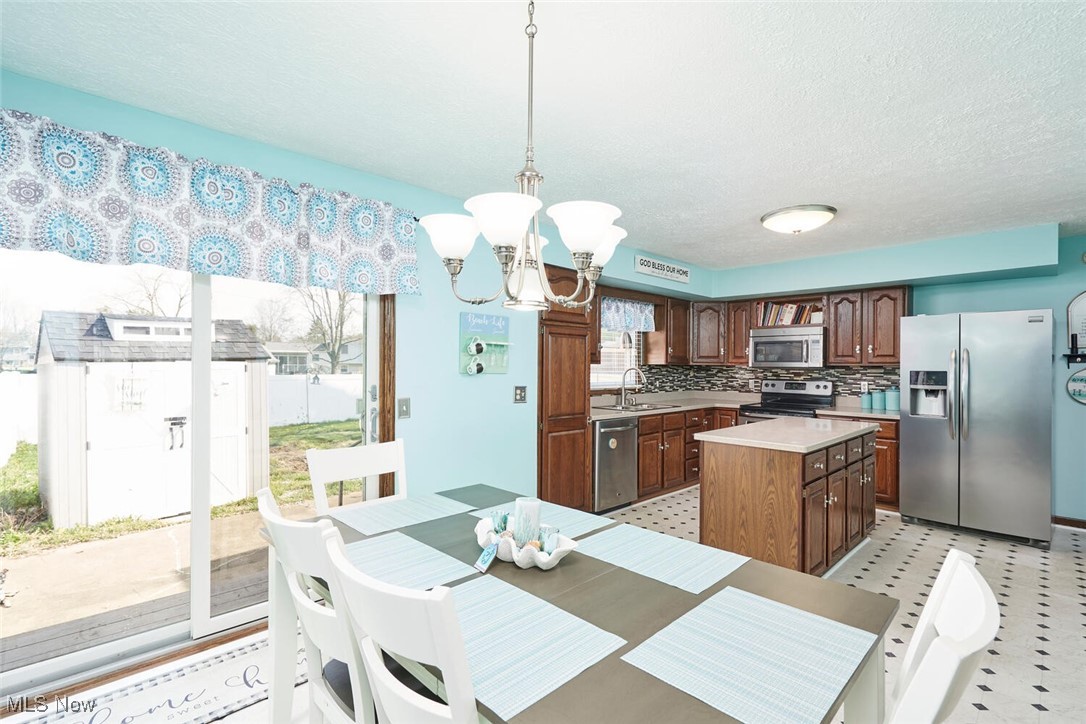 2137 Zircon Street, Canton, Ohio image 9