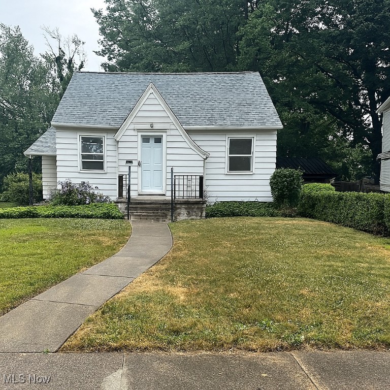 Charming 3-bedroom, 1-bath bungalow featuring a spacious yard and a convenient 1-car garage. Located close to highways and shopping, this home boasts fresh, newer paint and flooring throughout, along with an updated bathroom. Perfect for comfortable living and outdoor enjoyment. Don't miss the opportunity to make this lovely home yours!