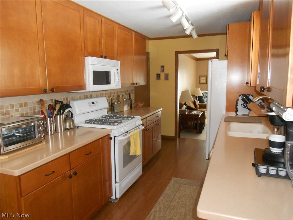 Viaduct Park - Residential