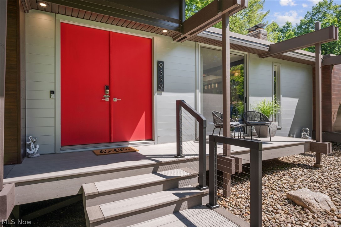 9339 Canterbury Lane