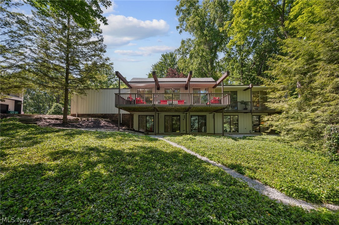 9339 Canterbury Lane