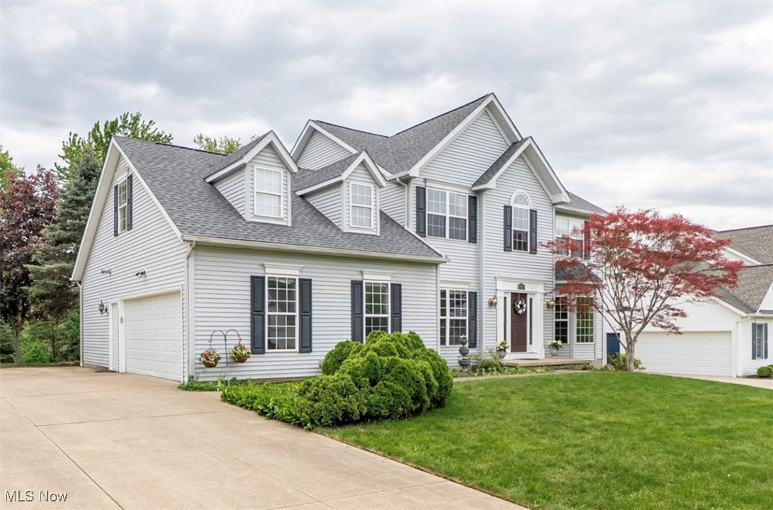 2768 Rising Meadow Drive, Akron, Ohio image 3