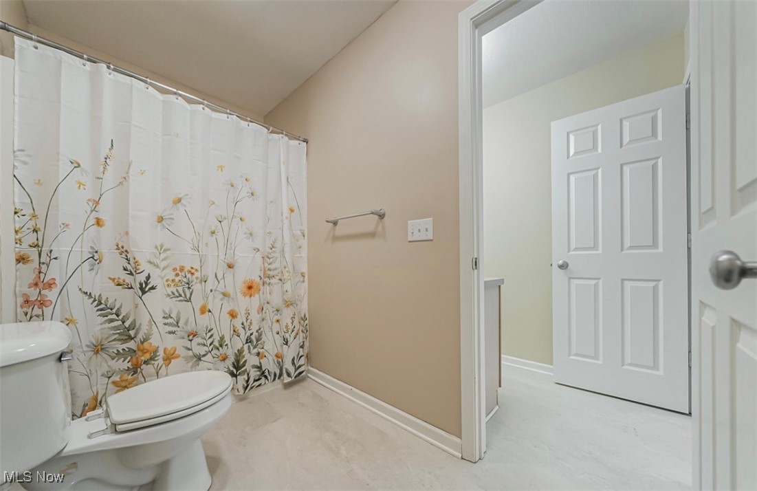 2768 Rising Meadow Drive, Akron, Ohio image 23