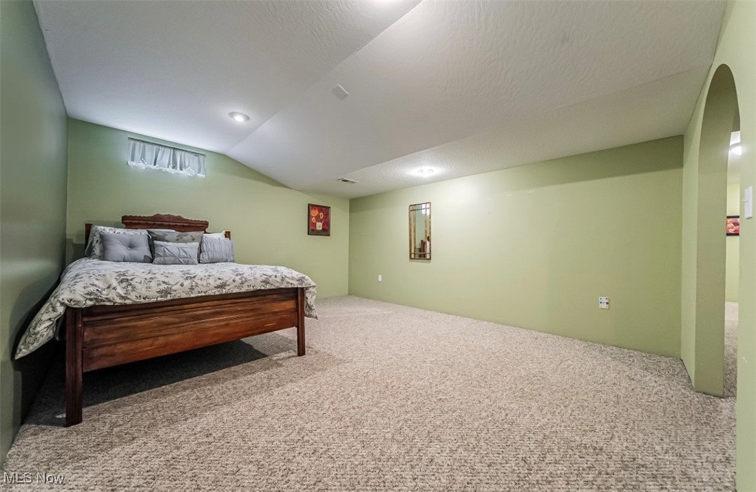 2768 Rising Meadow Drive, Akron, Ohio image 27