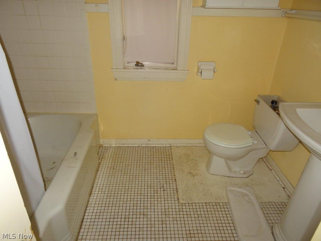 Merriman Manor - Residential