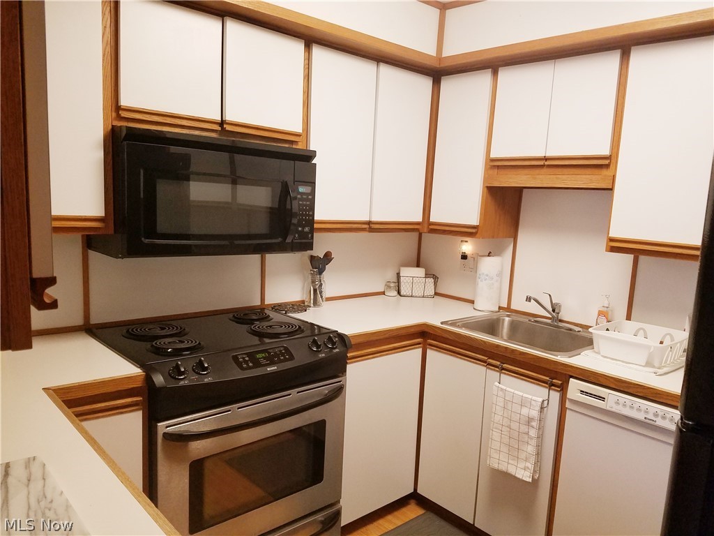 Fairway West Condominium - Residential