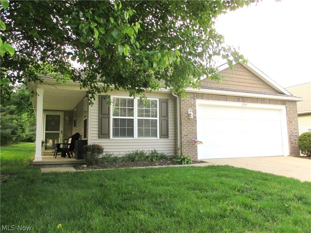 Photo of 2399 Marlborough Drive, Uniontown, OH 44685 (MLS # 5209190)