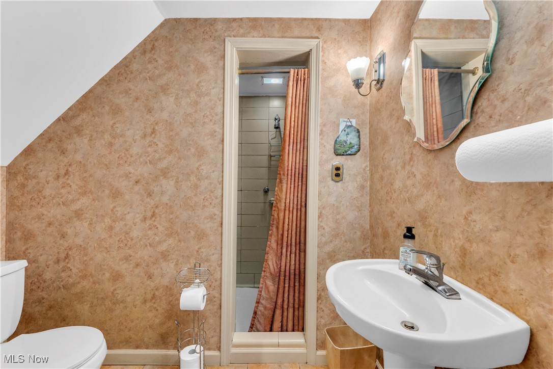 Hilton Ave Sub/R Wieses - Residential