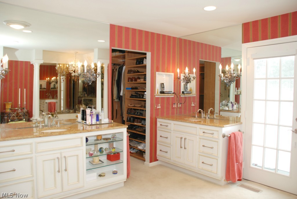 Robinwood Hills Sub - Residential