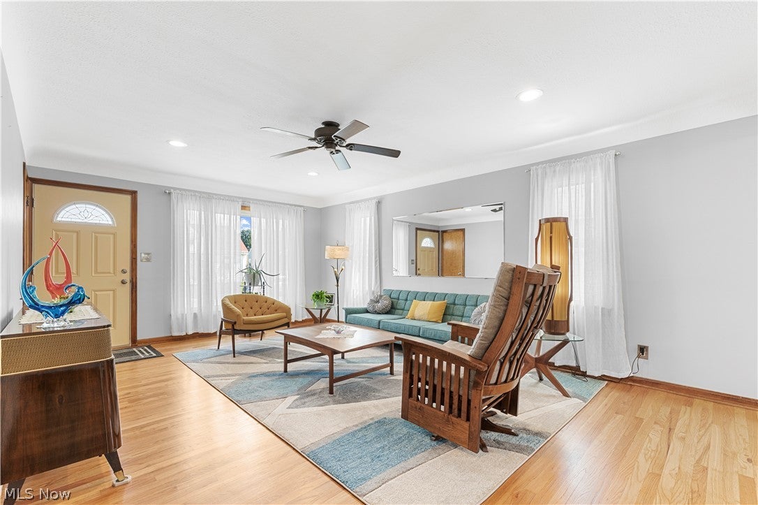 3409 Commonwealth Drive