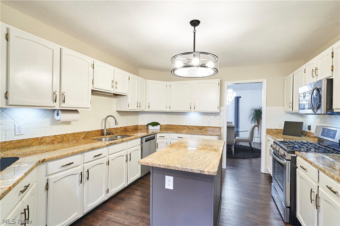 Adena Knolls - Residential