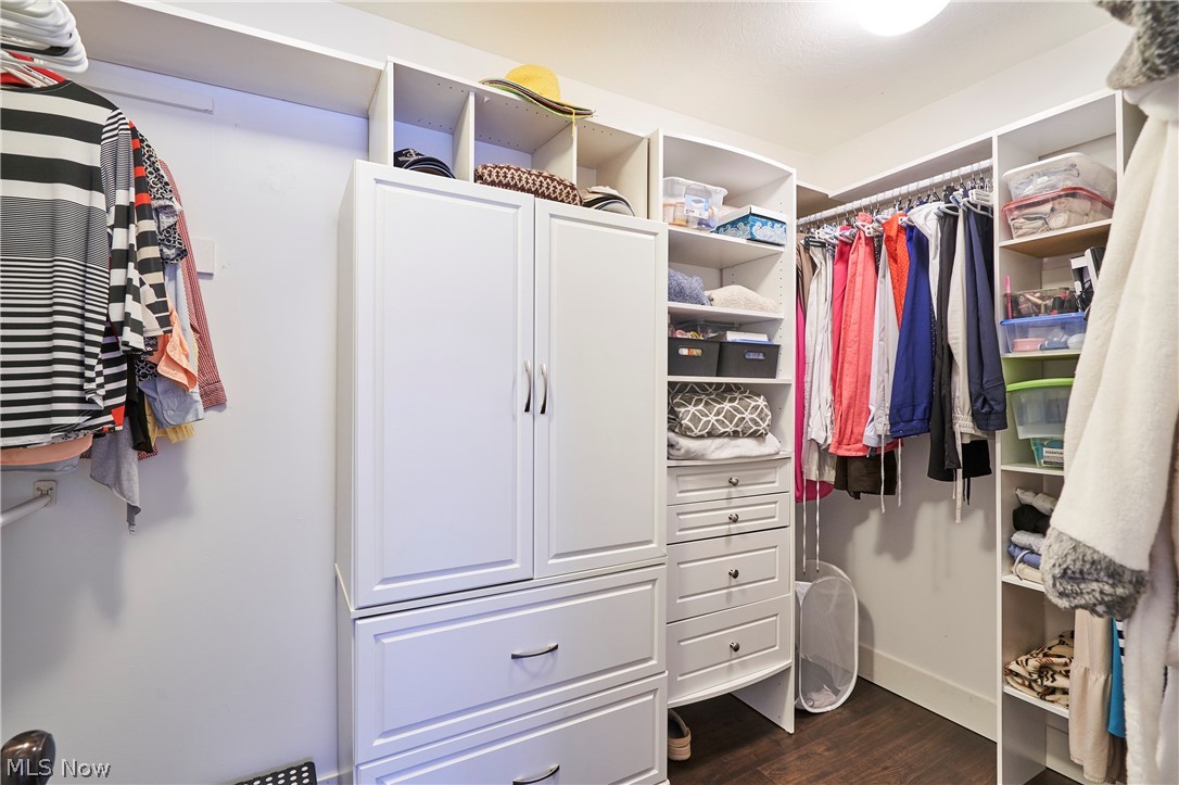 Adena Knolls - Residential