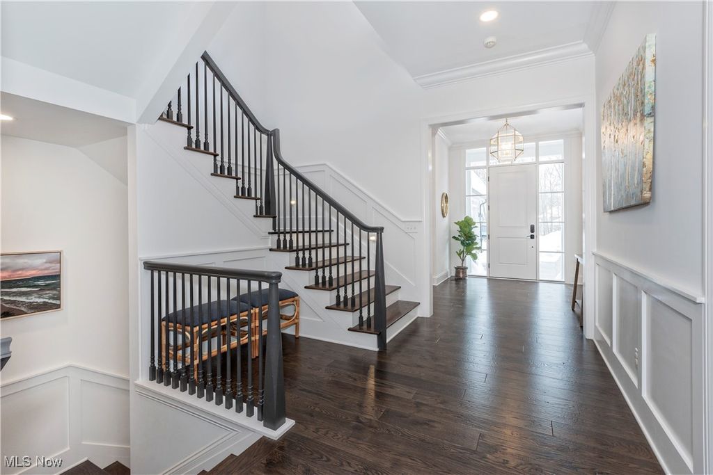 Photo of 300 Woodridge Lane, Chagrin Falls, OH 44022 (MLS # 5184578)