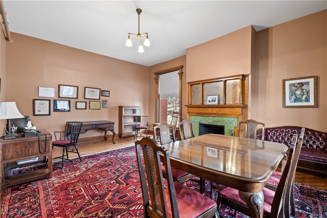 City/Canton - Commercial Sale