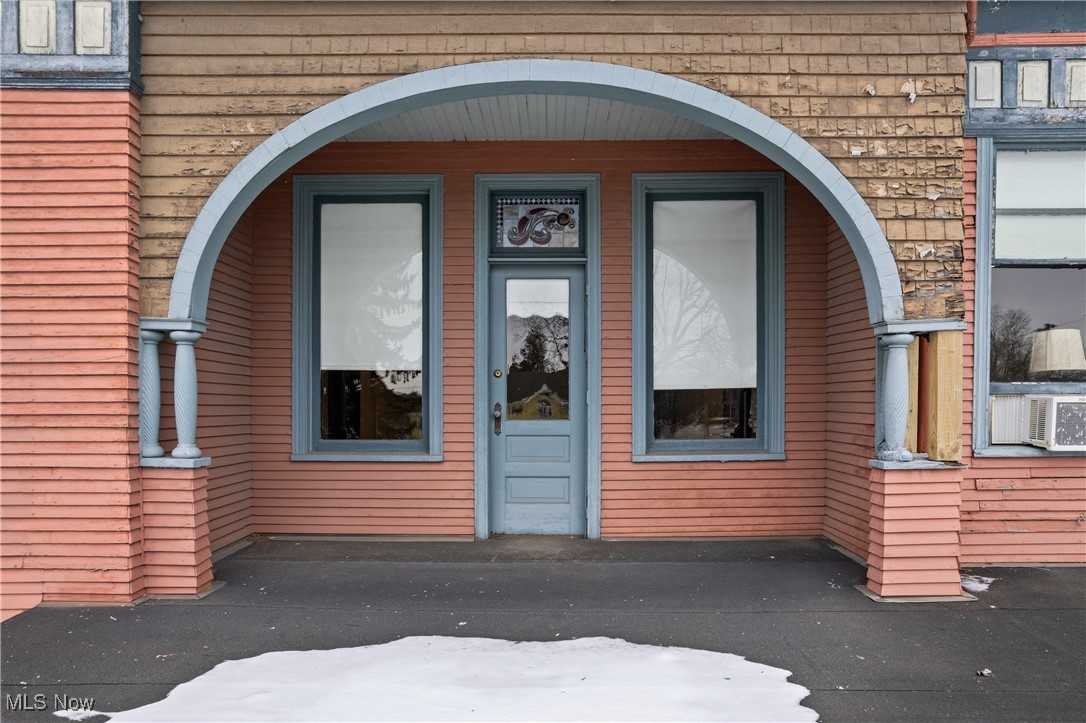 City/Canton - Commercial Sale