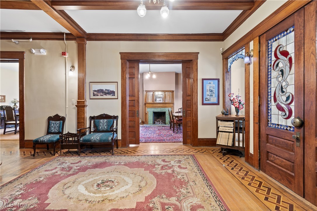 City/Canton - Commercial Sale