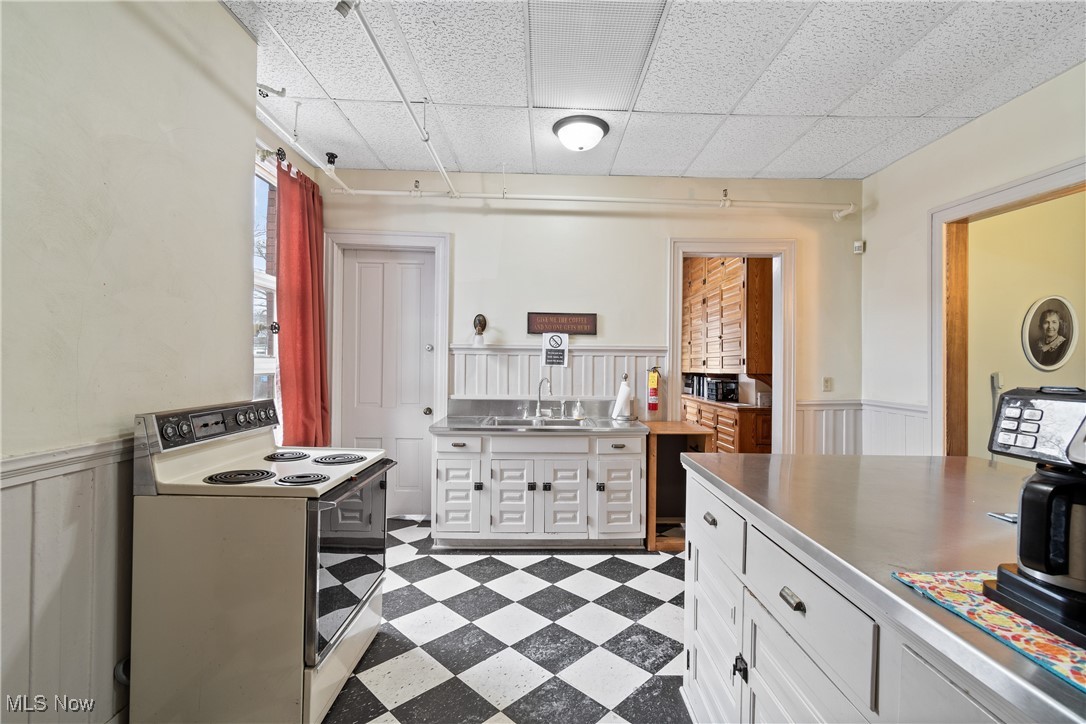 City/Canton - Commercial Sale