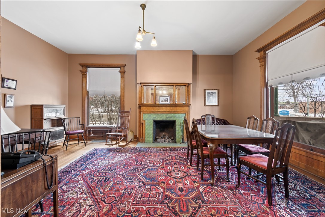 City/Canton - Commercial Sale