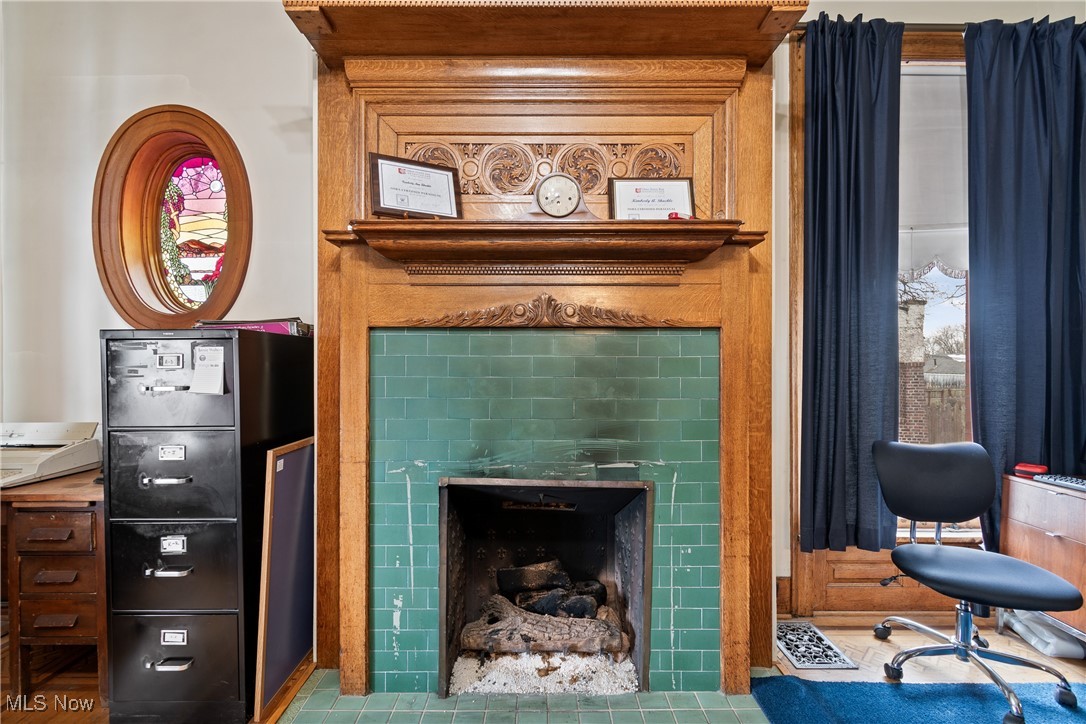 City/Canton - Commercial Sale