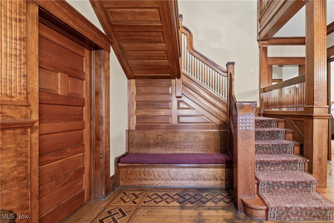 City/Canton - Commercial Sale