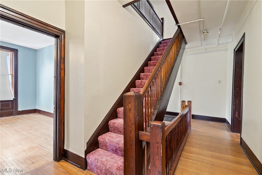 City/Canton - Commercial Sale