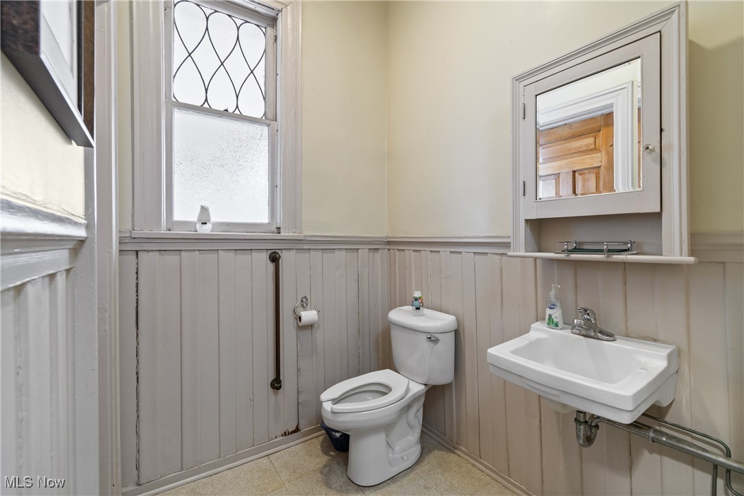 City/Canton - Commercial Sale