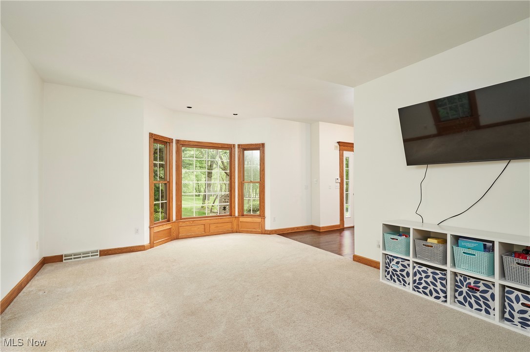 Hiram, Ohio 44234, United States, 4 Bedrooms Bedrooms, ,4 BathroomsBathrooms,Residential,Active,146631