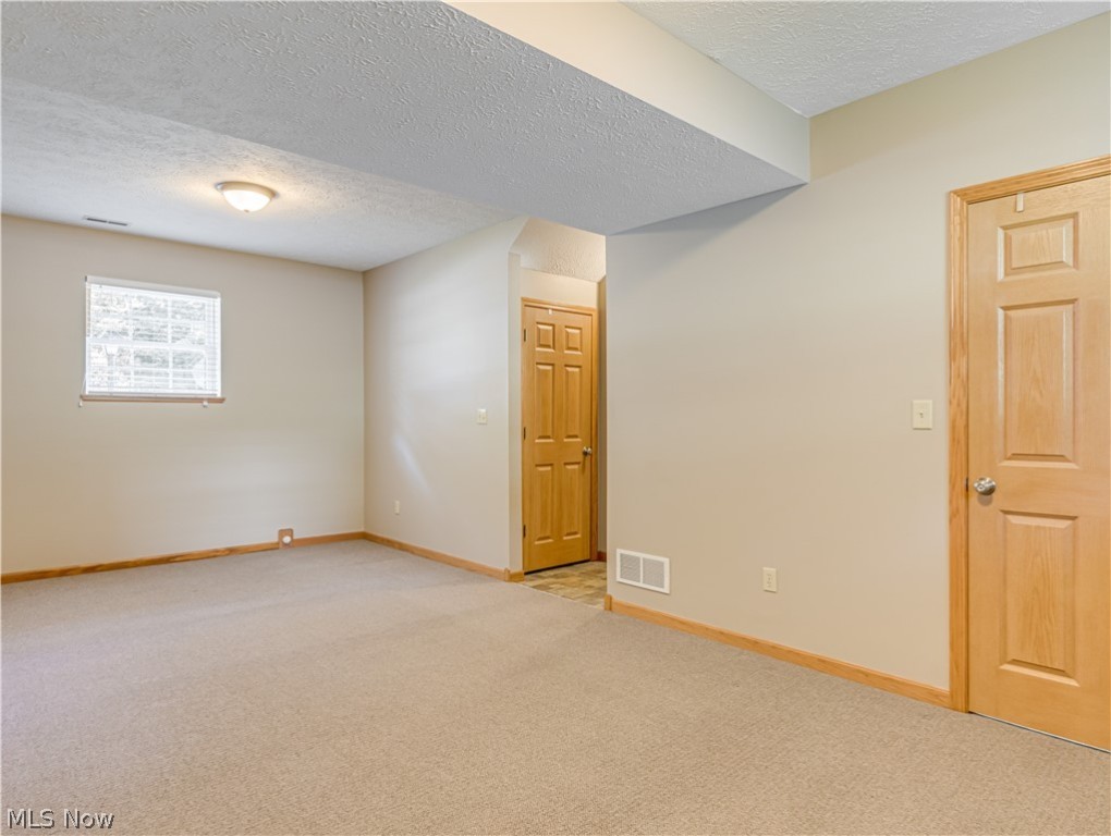 River Rdg Condo - Residential