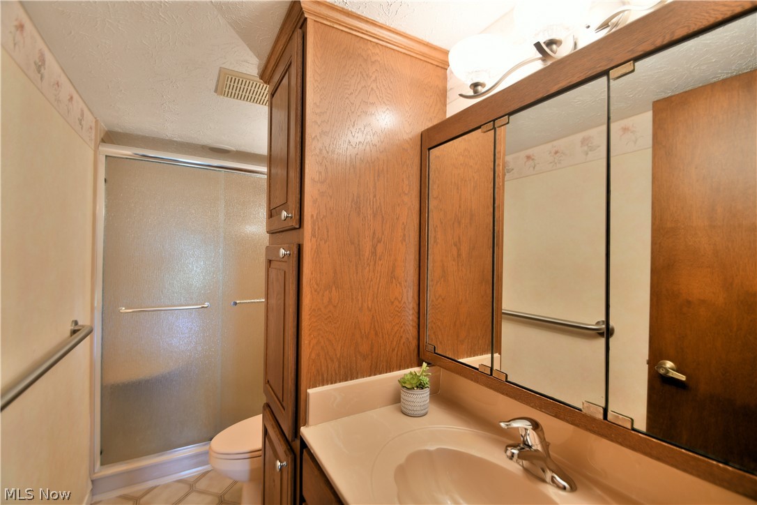 Twentieth Century Homes - Residential