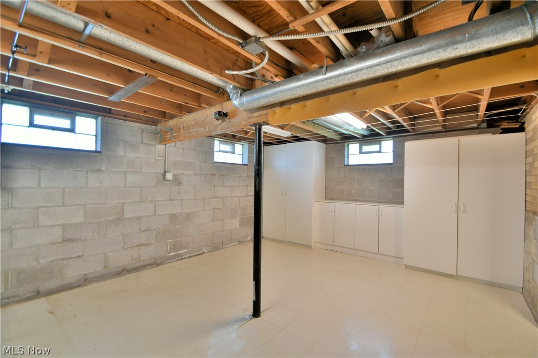 Twentieth Century Homes - Residential