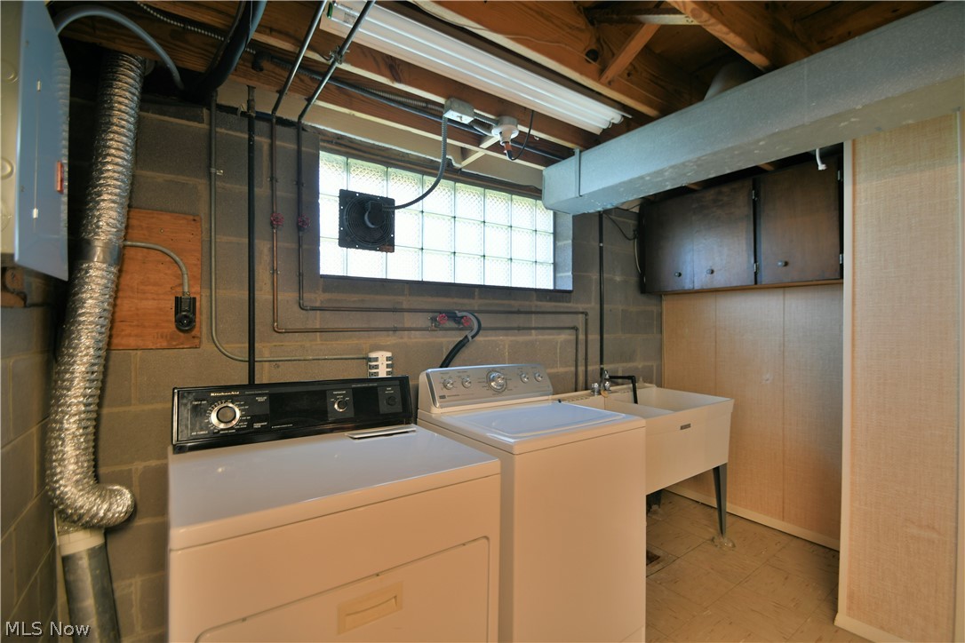 Twentieth Century Homes - Residential