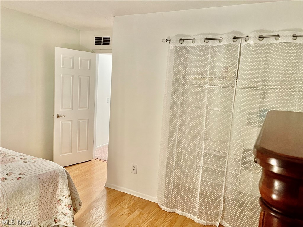 Woodbury Condo - Residential