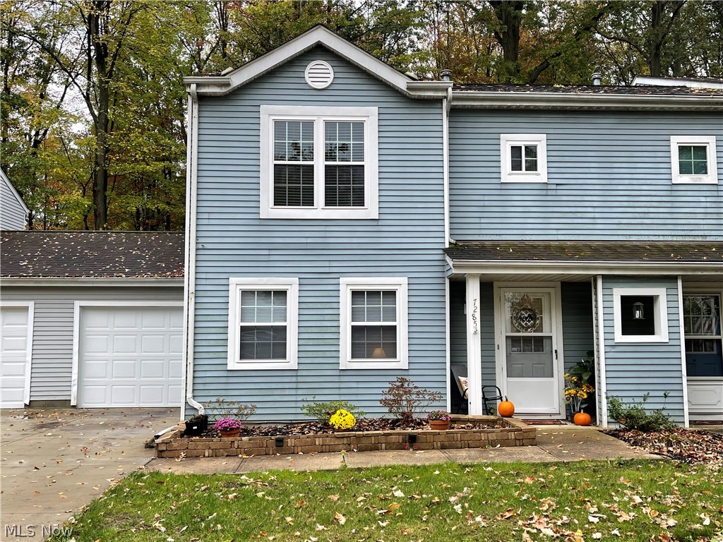 Woodbury Condo - Residential