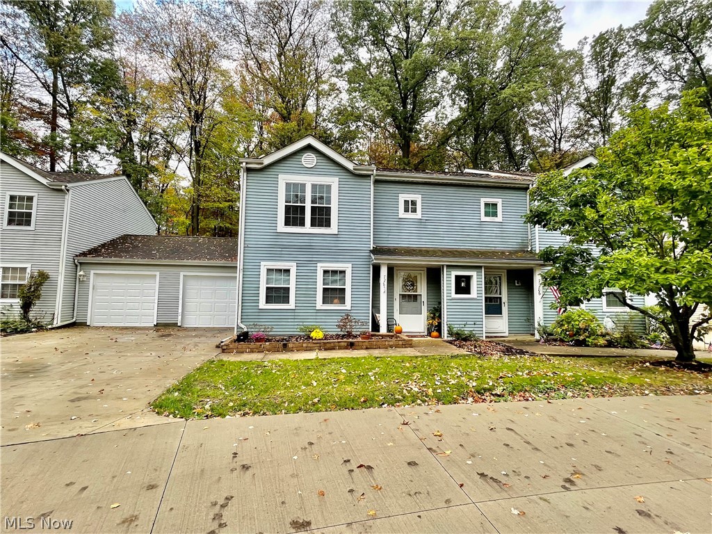 Woodbury Condo - Residential