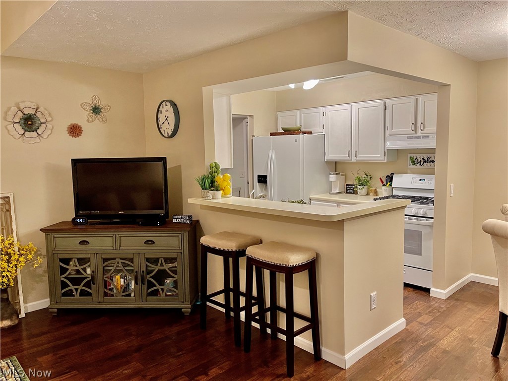 Woodbury Condo - Residential