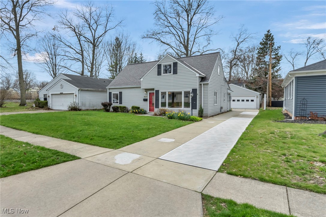 624 Parkside Drive, Bay Village, Ohio image 3