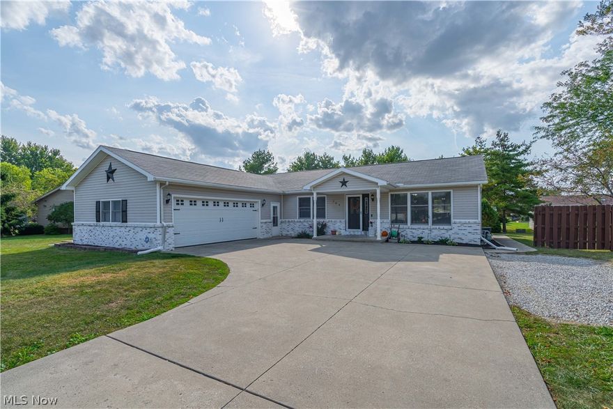 DREAM HOME ALERT!! A 3 bedroom ranch with 2.5 baths and a full, mostly finished basement. Wood floors, fireplace for cool fall days, open layout, and natural light. It’s gorgeous. Set back in one of Oak Harbor’s most desired areas this fantastic home is minutes from downtown Oak Harbor and is adjacent to Veterans’ Park. The owners have replaced tile and carpeting, SS appliances, lighting, and countless fixtures throughout this immaculate home. Too much here to pass up, call today!