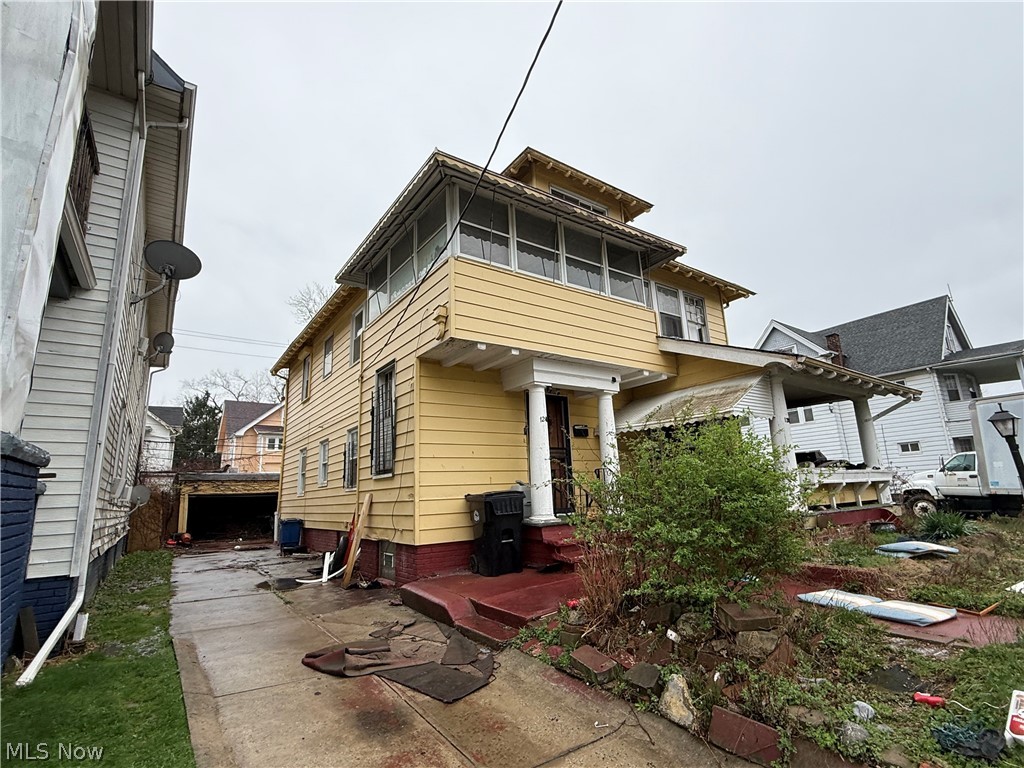 Adams Realty Companys 02 - Residential Income